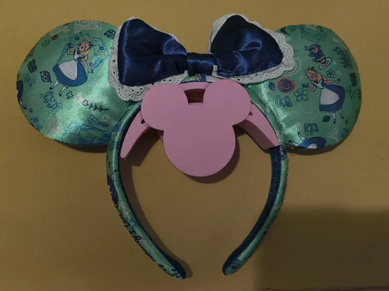 Mickey Ear Wallmount, No Supports Needed, Adhesive