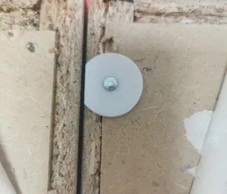 (Parametric) Ikea cupboard nail base / support