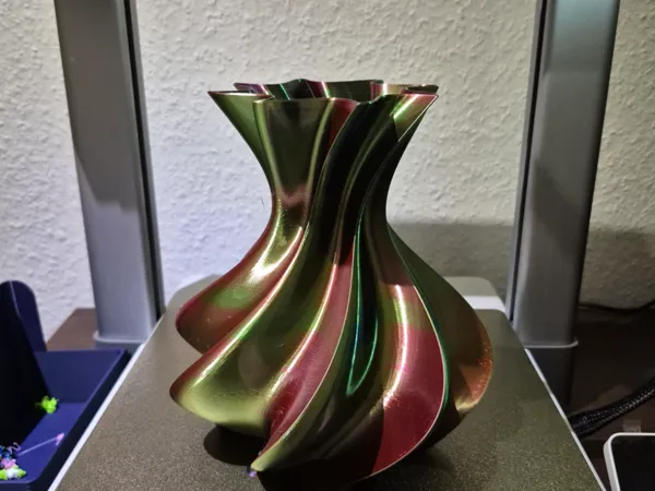 https://makerworld.bblmw.com/makerworld/model/USb56f392567e786/design/2025-08-01_f9f606548fb0c.jpg
