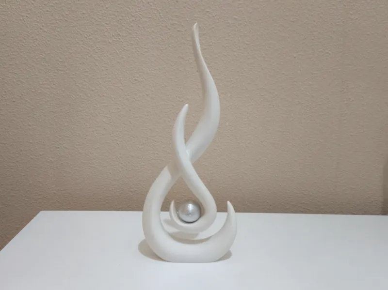 figura mderna vanguardista