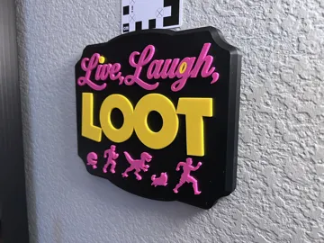 Escenografía en miniatura: Live Laugh Loot | Dungeon Crawler Carl Sign — vista de referencia 4