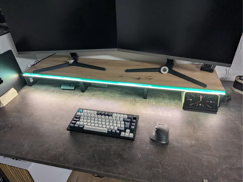 Minimalistic Monitor Riser Lightbar