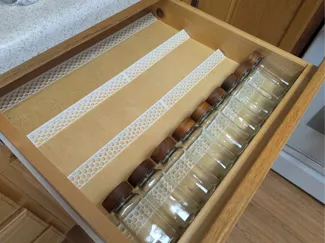 Minimalist Spice Jar Drawer Rack/Organizer