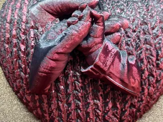 Hand auf Herz zur Geburt 