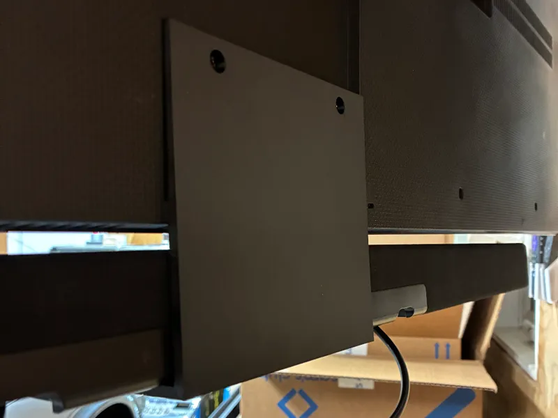 TV Soundbar Hanger