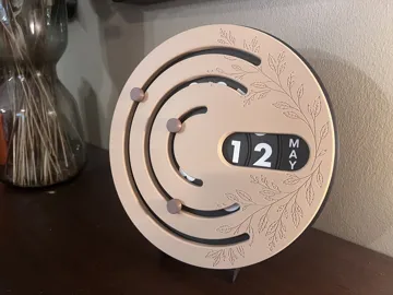 Letrero o emblema decorativo: AEVUM - The Perpetual Calendar — vista de referencia 4
