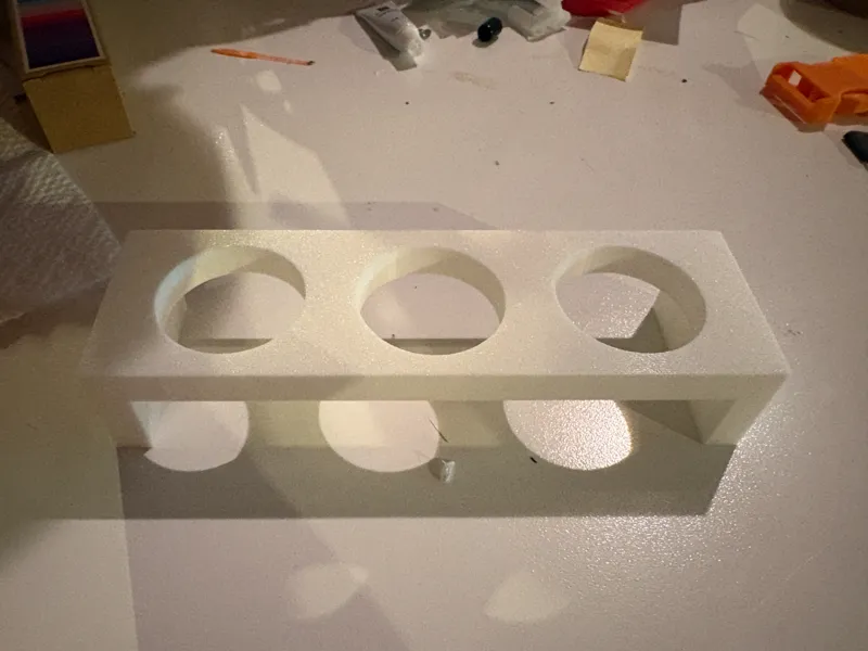3 egg holder/display