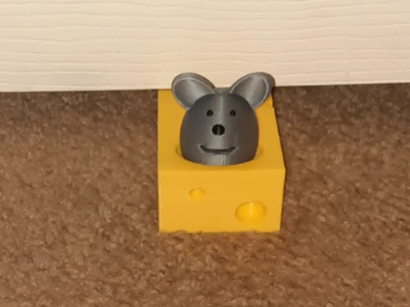 Door Stop with Mouse