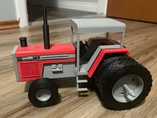1/20 Scale Massey Ferguson 2775 Tractor