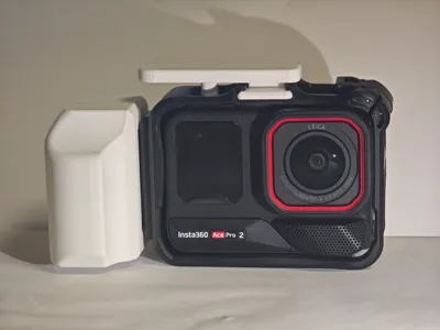 Insta360 Ace Pro2 handle (street photography)