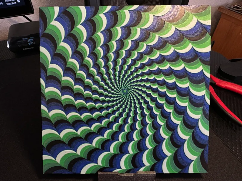 Optical Illusion Swirl - HueForge