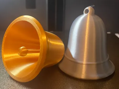 Christmas Bell with semi movable clapper