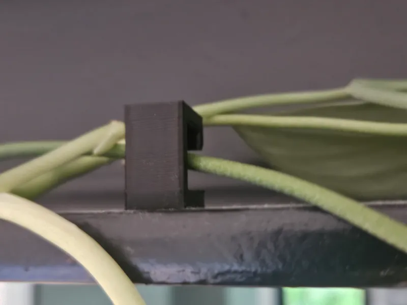 small magnetic plant holder v1