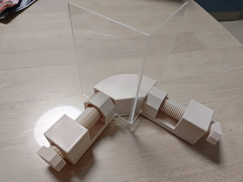 Corner Clamp / acrylic wood - Easy Printing
