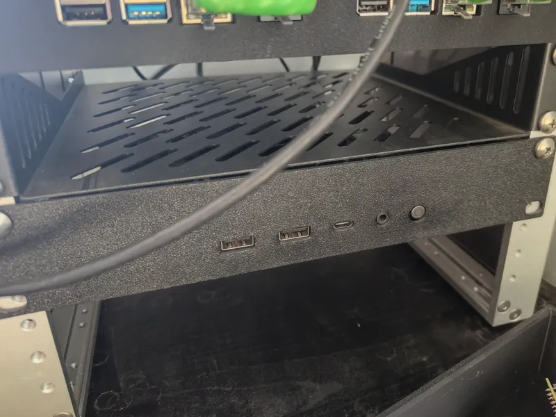 ZimaCube Motherboard 10inch Rackmount