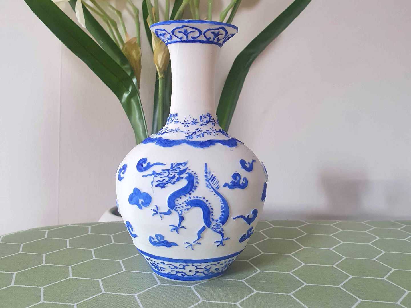 Chinese Dragon Vase