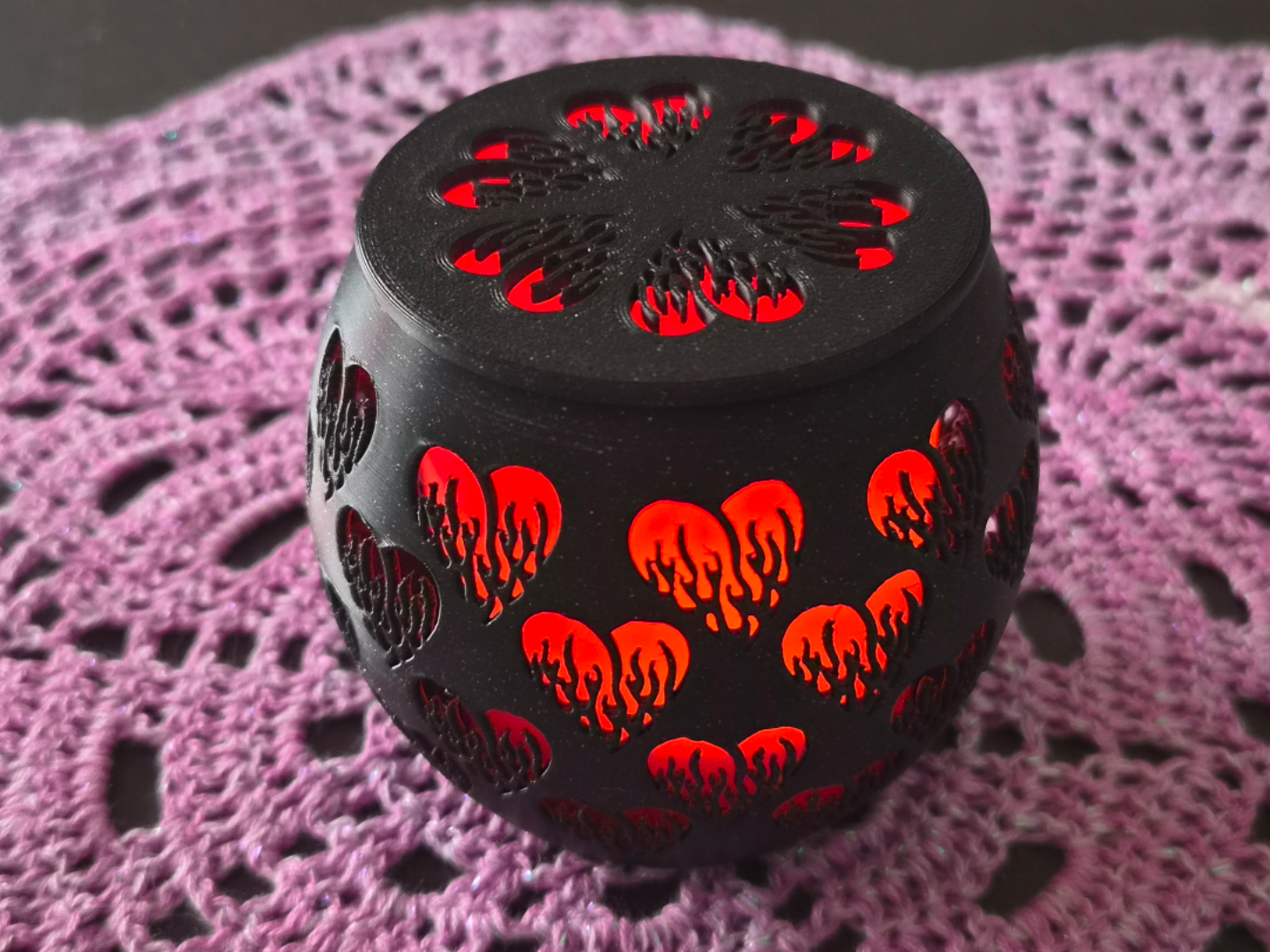 Tealight / Puck Light "Flaming Heart" LED-Diffuser