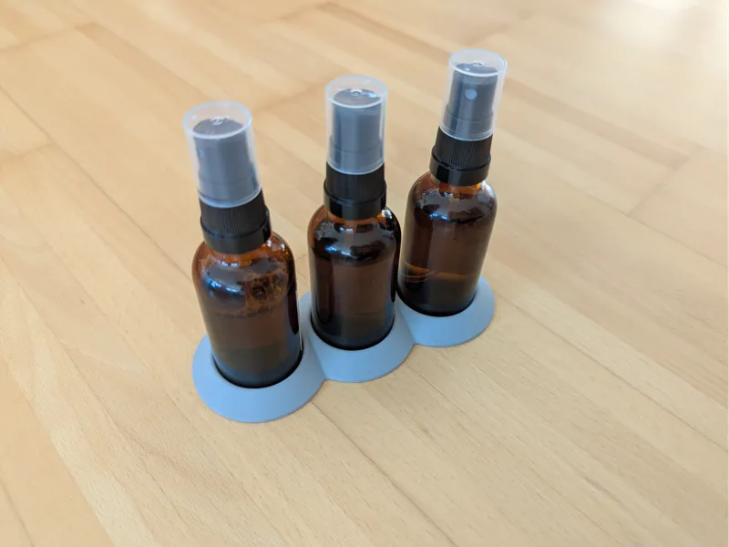 3-Bottle Spray Holder