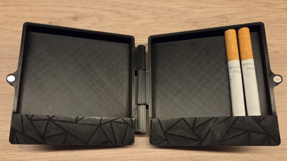 Cigarette case with Magnet lock - Free 3D Print Model - MakerWorld