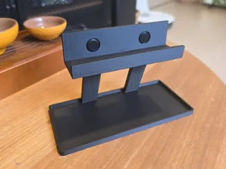 Under monitor shelf