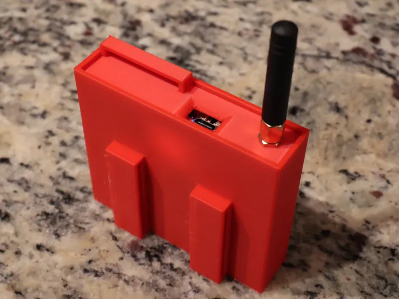 Heltec V4 Node Case (Press-Fit, Strap Mount)