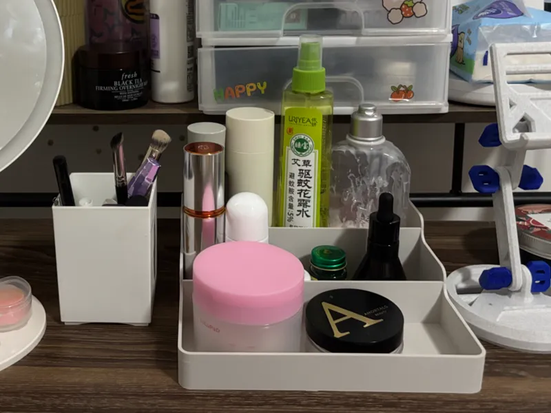 化妆品 护肤品收纳