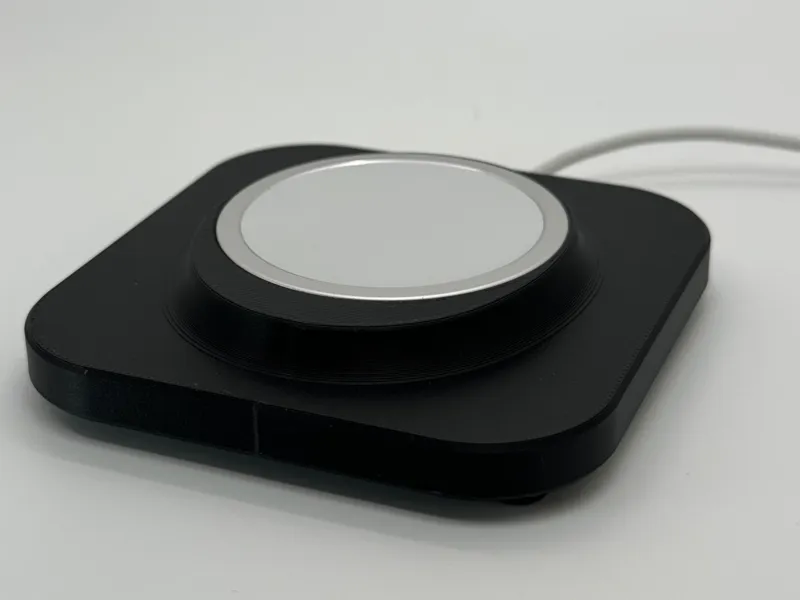 iPhone MagSafe Flat Stand