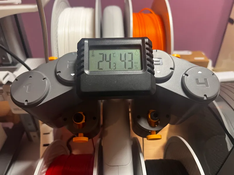 AMS lite magnetic mount for temp&humidity meter