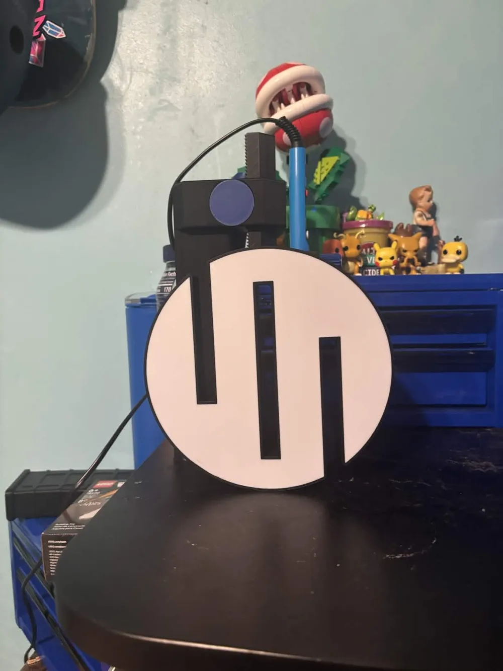 Viltrumite Logo Lightbox - Free 3D Print Model - MakerWorld