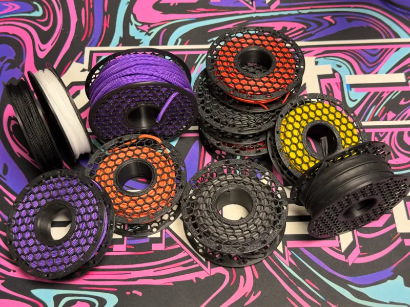 Cable Rolls V2 with twist snap-fit