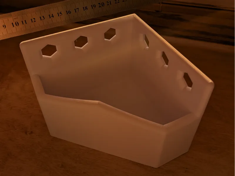 Corner Feeder