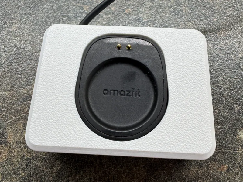 Amazfit Balance charging stand