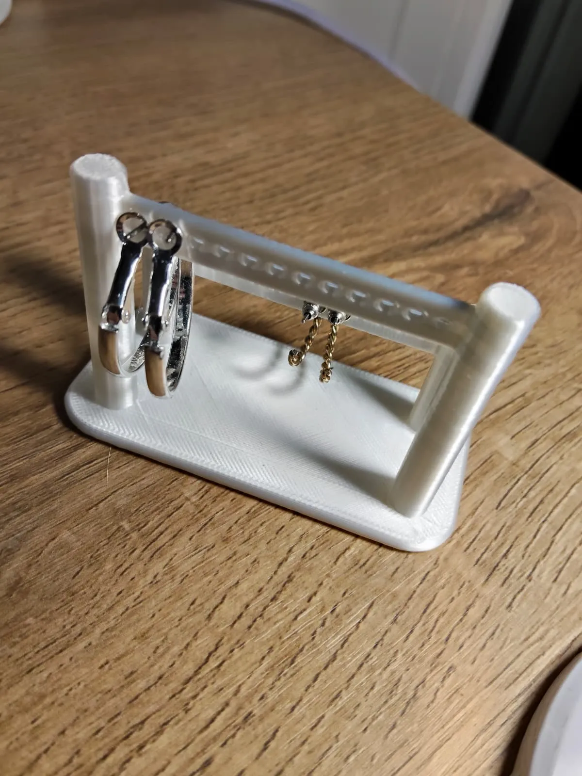 Earrings holder view 4