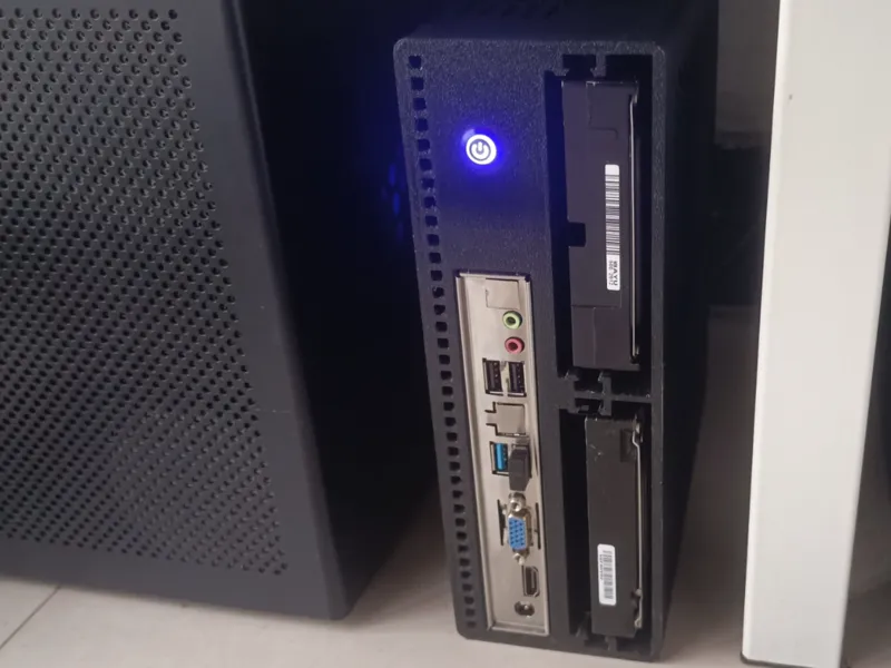 thin itx 工控板双盘位dc电源内置nas机箱