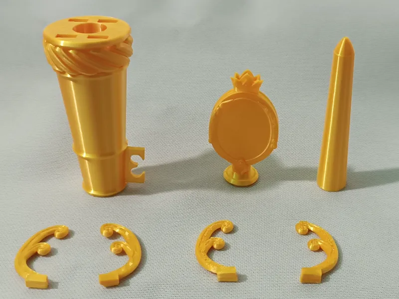Pen and Penholder twisted wonderland