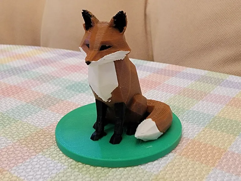 Low-Poly Siting Fox (4-Color)