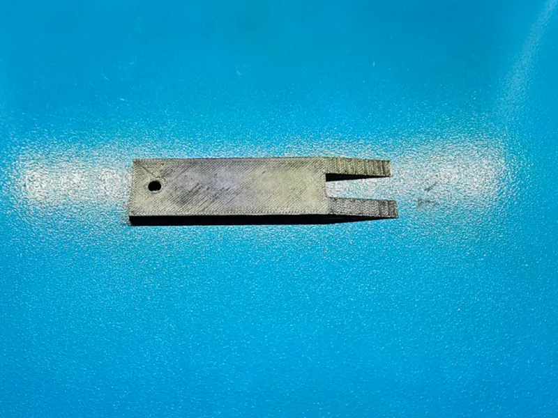 High pressure fuel pump line tool