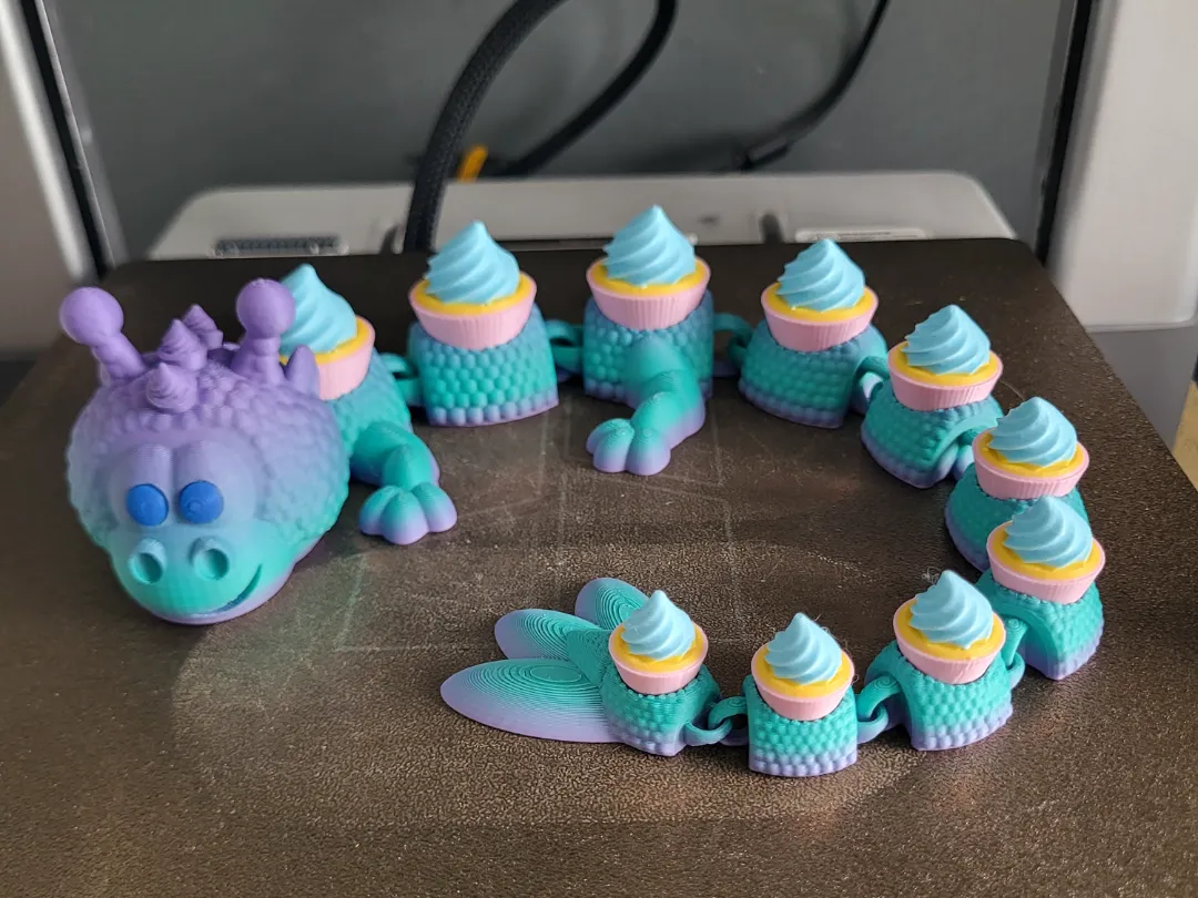 Dragon articulé cupcake — Cléo