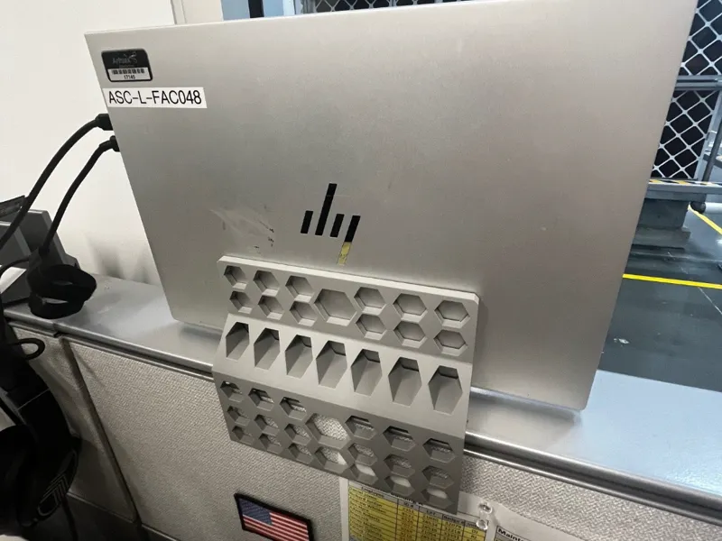 Hex Laptop holder for cubical.