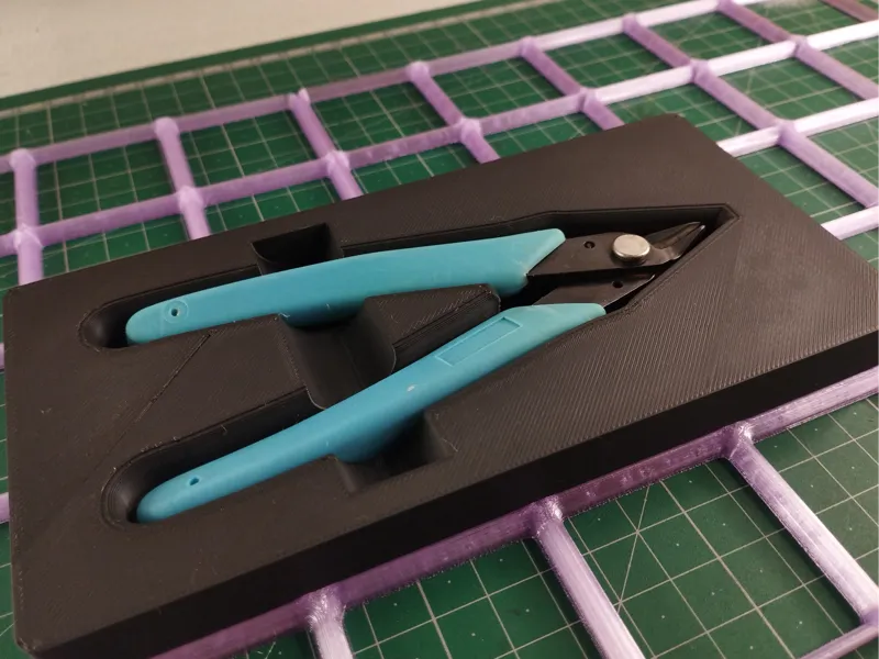 Gridfinity Pliers/Cutters Holder
