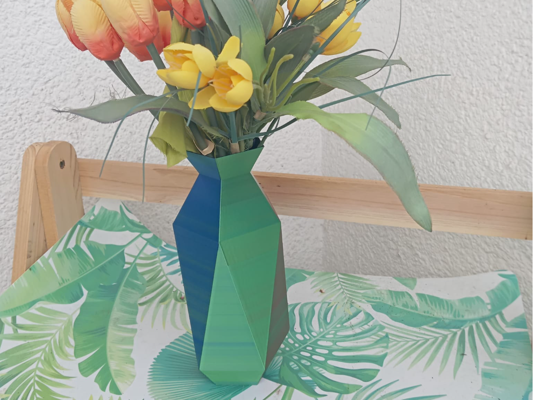 Aurora Prism Vase 