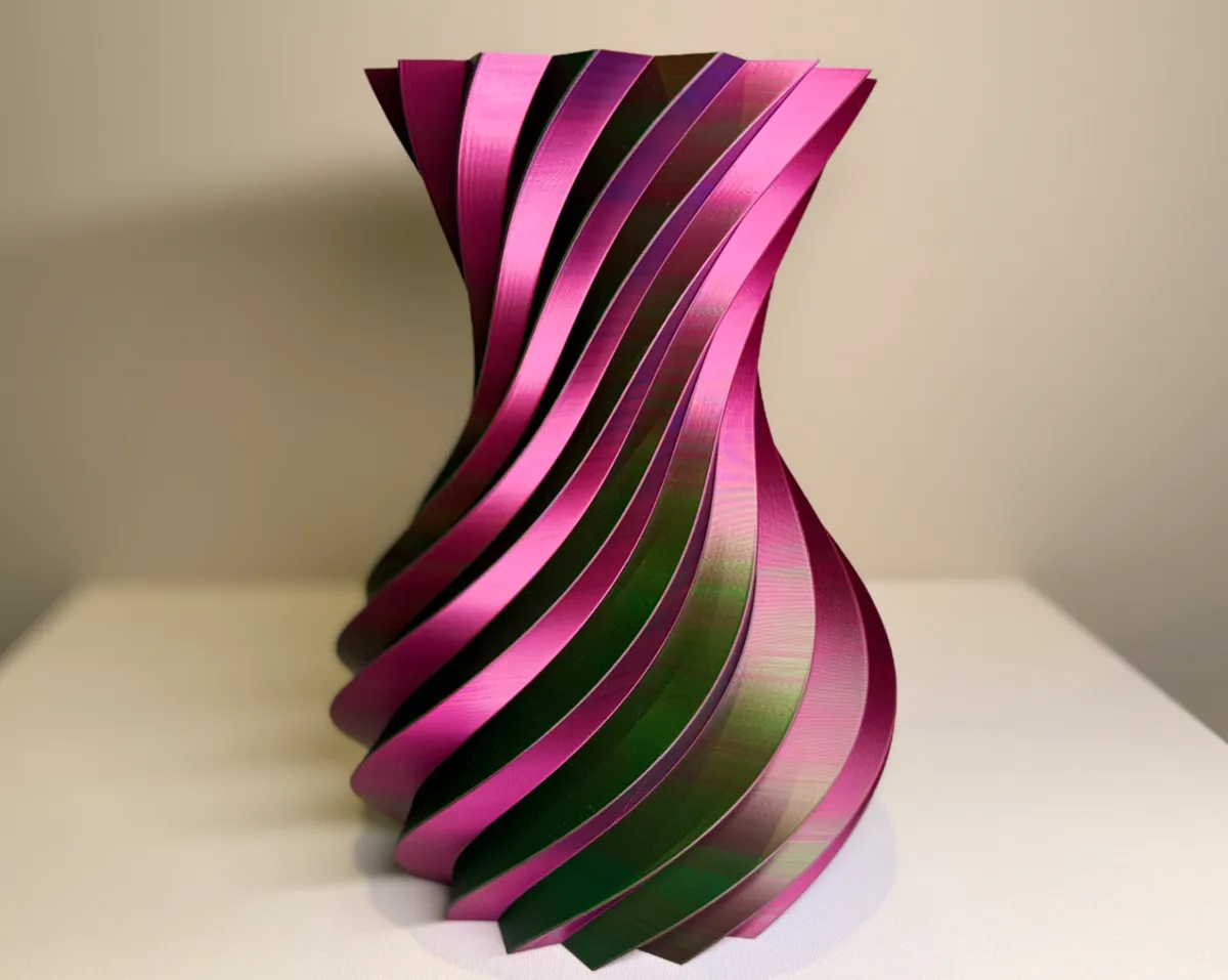Vase torsadé haut