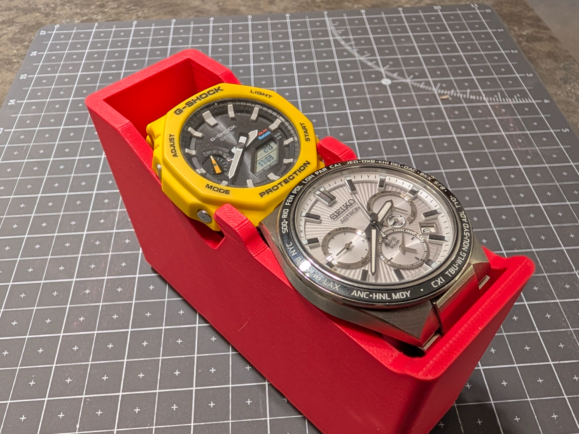 Nightstand drawer gridfinity watch stand