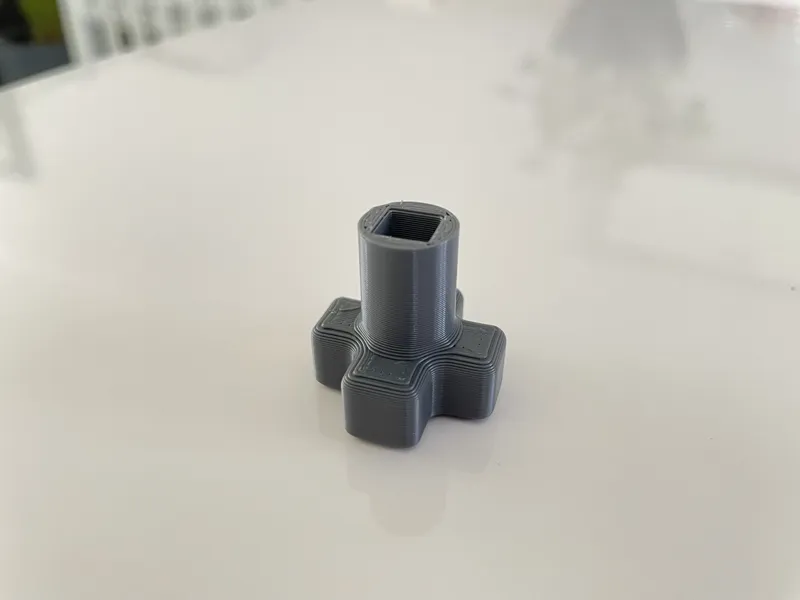 Key for outdoor tap 6.4mm square