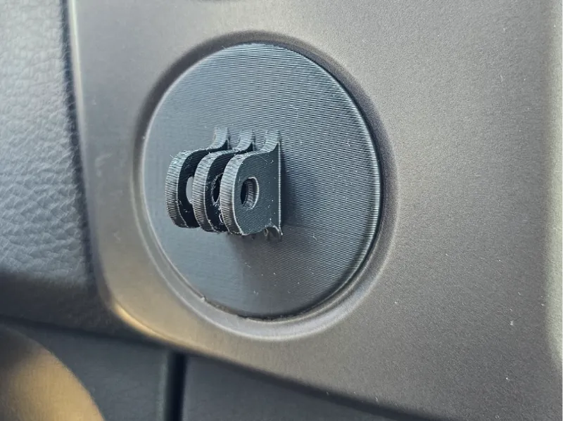 VW Amarok Schraubhalterung 