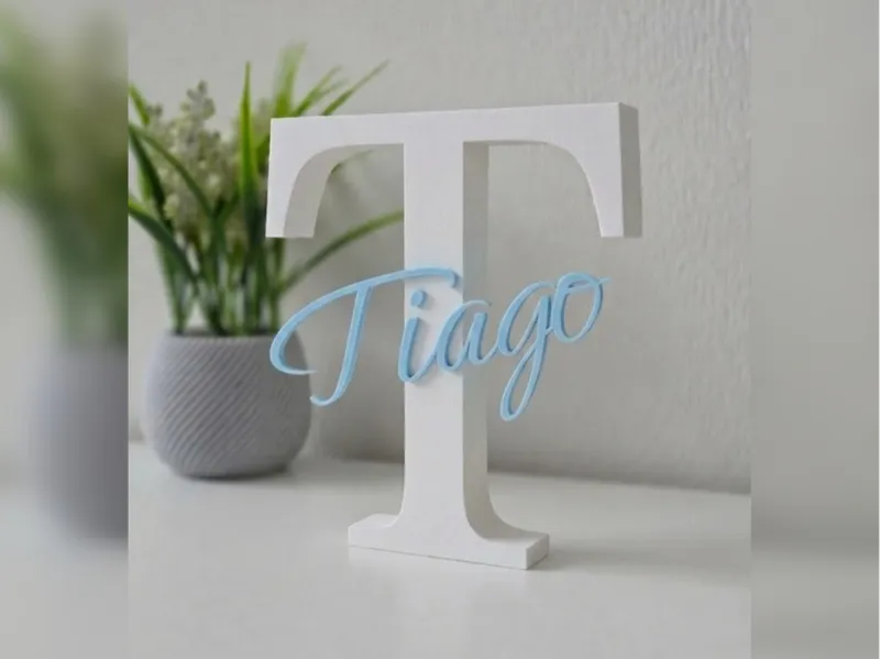Namensschild - Buchstabe mit Namen Tiago