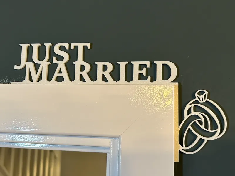Just Married Rings - Door Corner