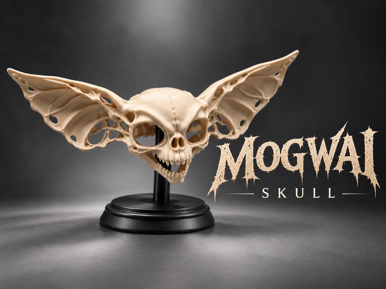 Cráneo de Mogwai: Un Toque Gótico y Adorable para tu Colección