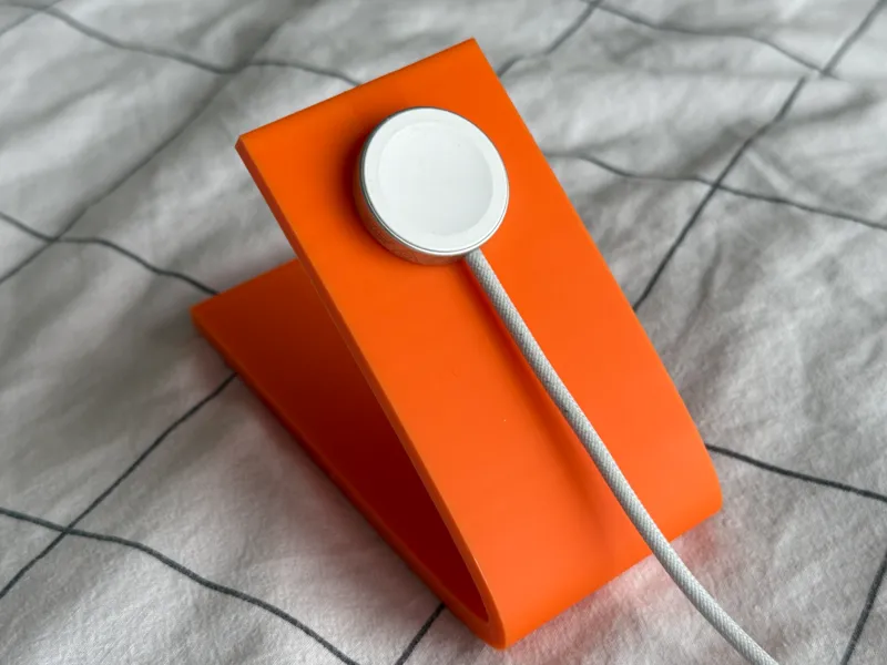 Magnetic Apple Watch Charging Stand | Parabolic