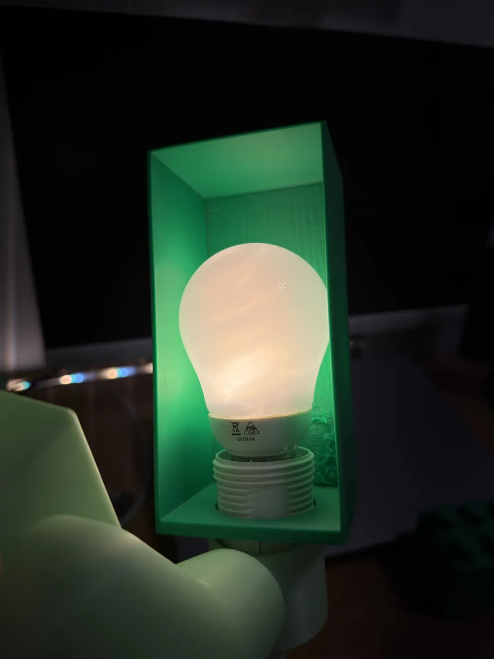 BRICK E27 LAMP HOLDER - Free 3D Print Model - MakerWorld
